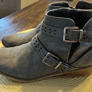 Stylish Gray Rocket Dog  Ankle Boots